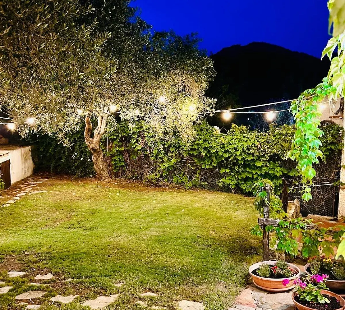 別荘 Villa Stella, With Garden, Five Minutes From The Beach トッレ・デッレ・ステッレ